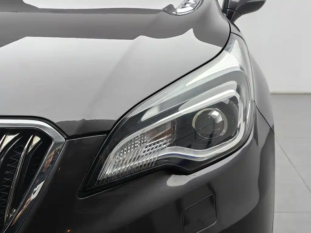 Buick Envision Plus — миниатюра 7
