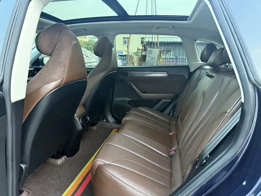 Leapmotor Leapmotor C11 — миниатюра 5