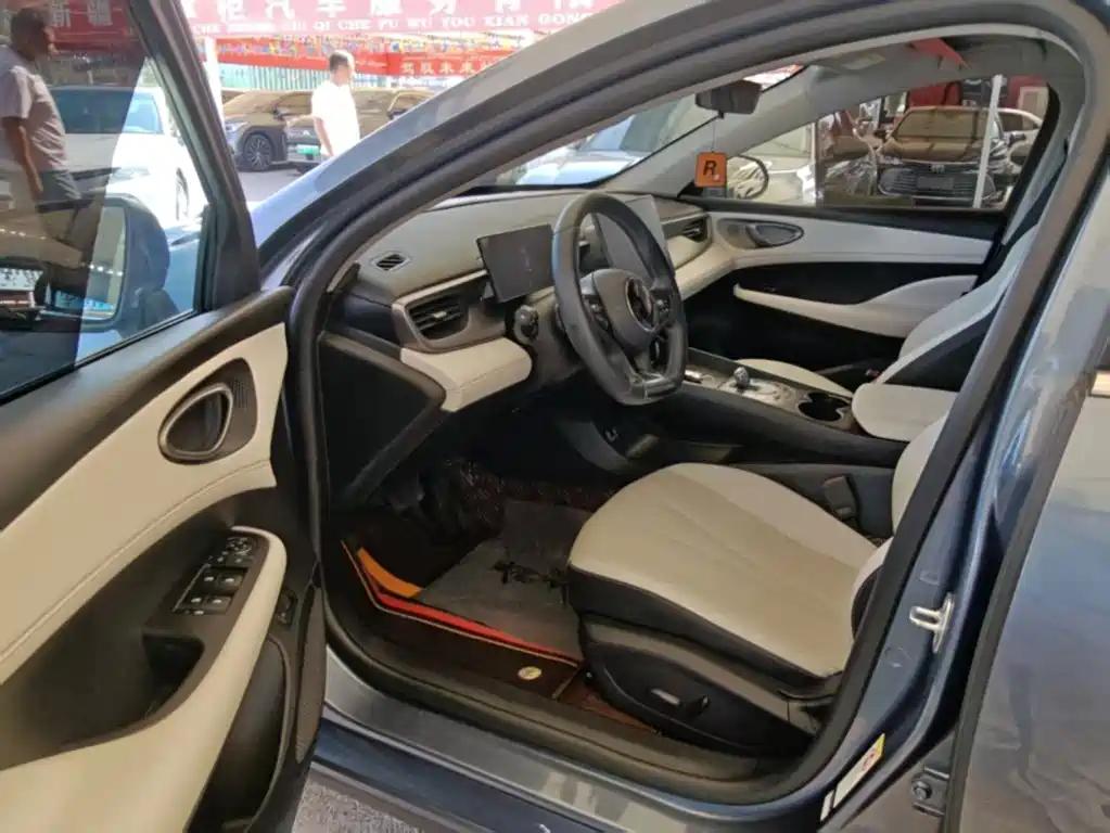 BYD Seal 05 DM-i — миниатюра 4