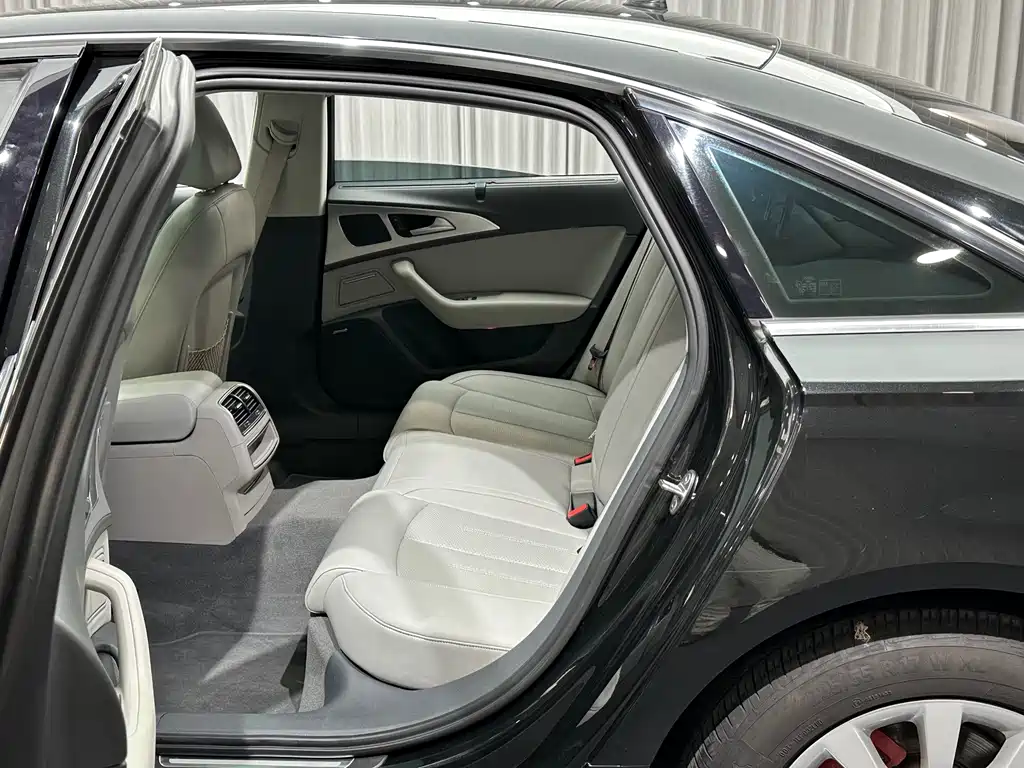 Audi A6L — миниатюра 16