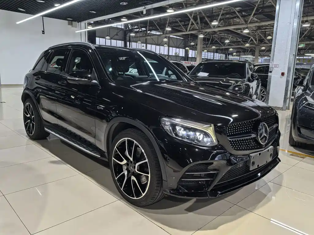Mercedes-Benz GLC AMG