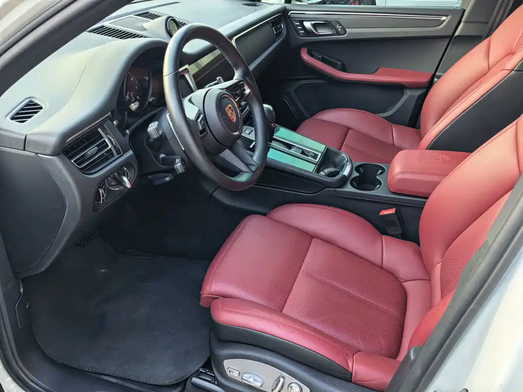 Porsche Macan — миниатюра 8