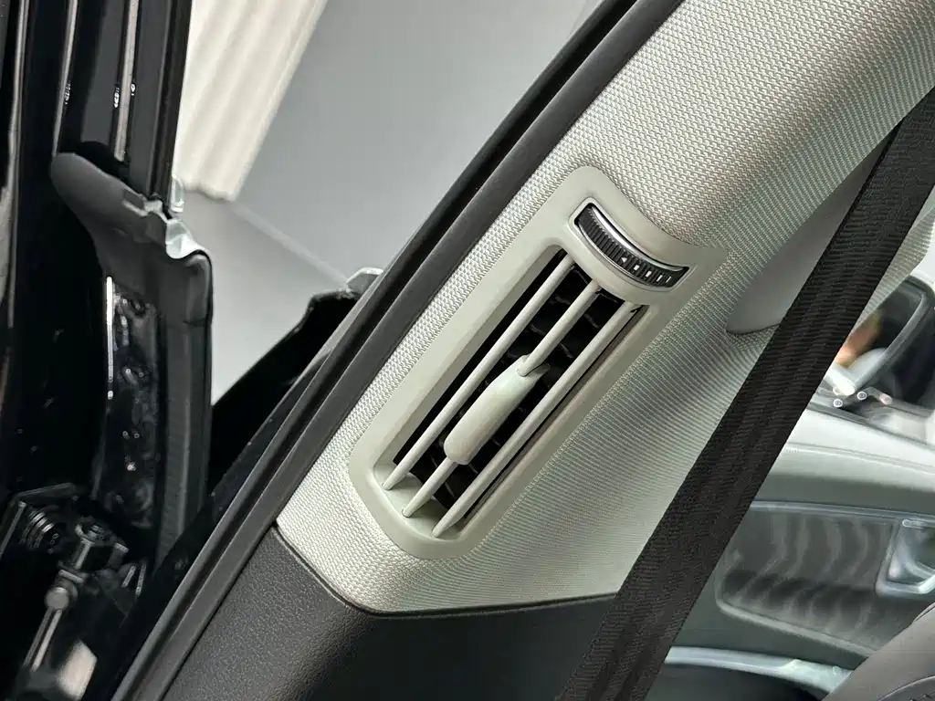 Audi A6L — миниатюра 16