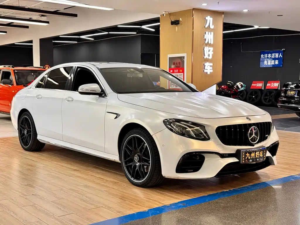Mercedes-Benz E-Class — миниатюра 3