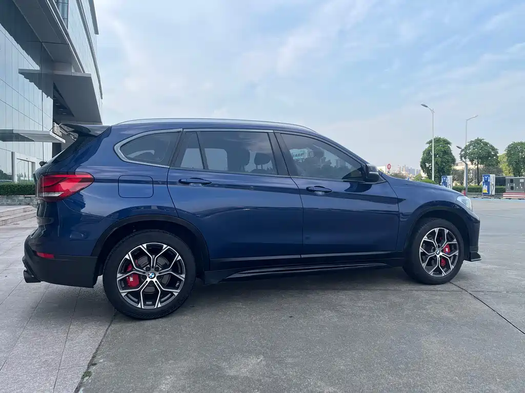 BMW X1 — миниатюра 5