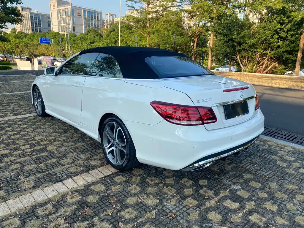 Mercedes-Benz E-Class (Import) — миниатюра 9