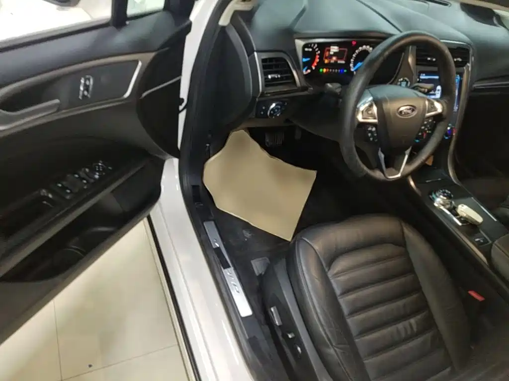 Ford Mondeo — миниатюра 16