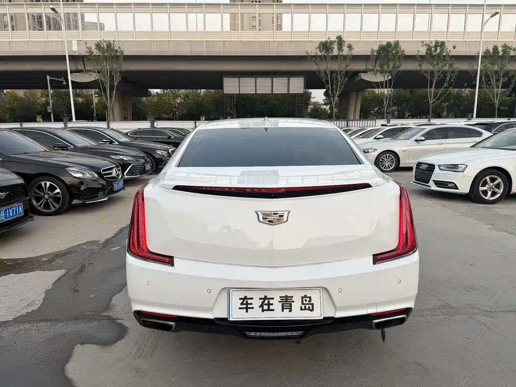 Cadillac XTS — миниатюра 10