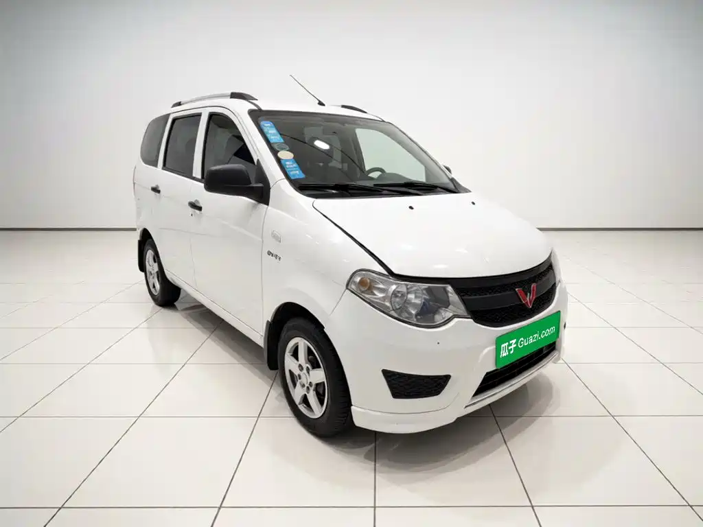 Wuling Hongguang — миниатюра 3