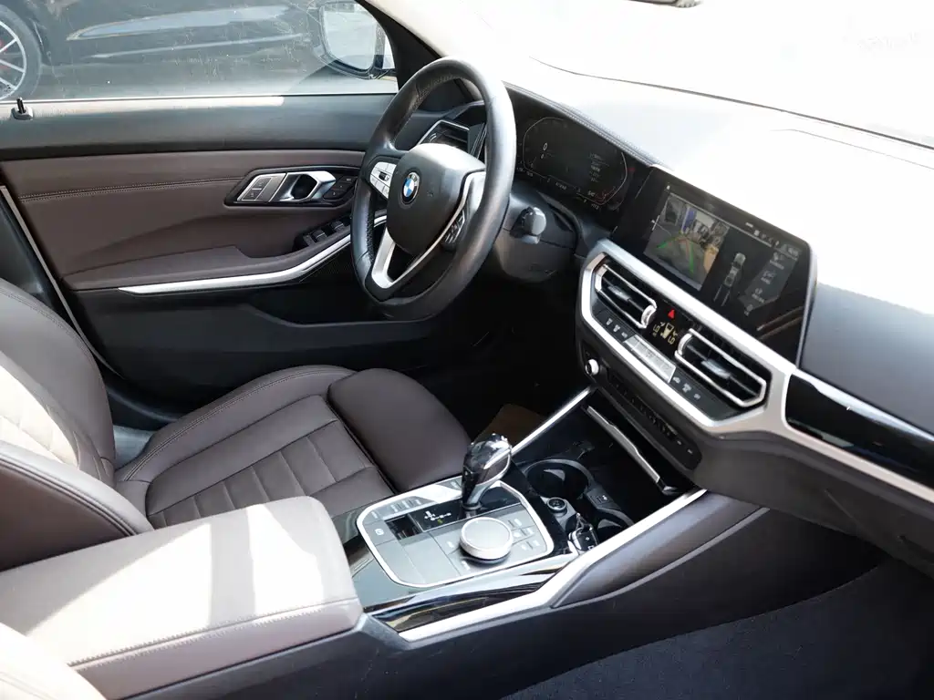 BMW 3 Series — миниатюра 12