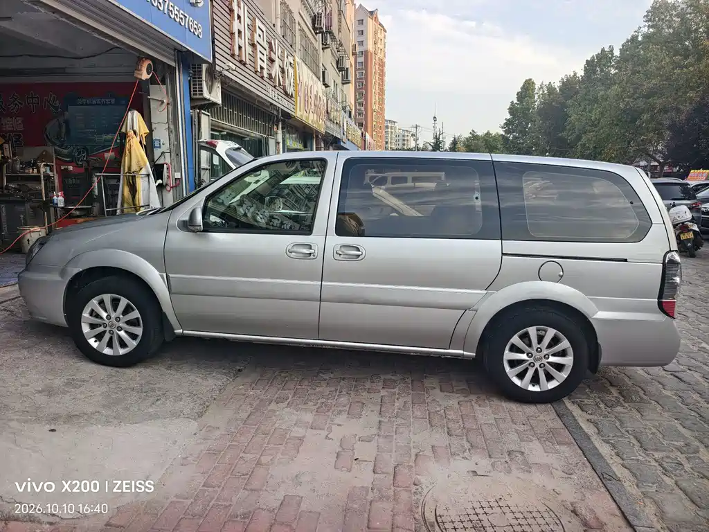 Buick GL8 — миниатюра 14