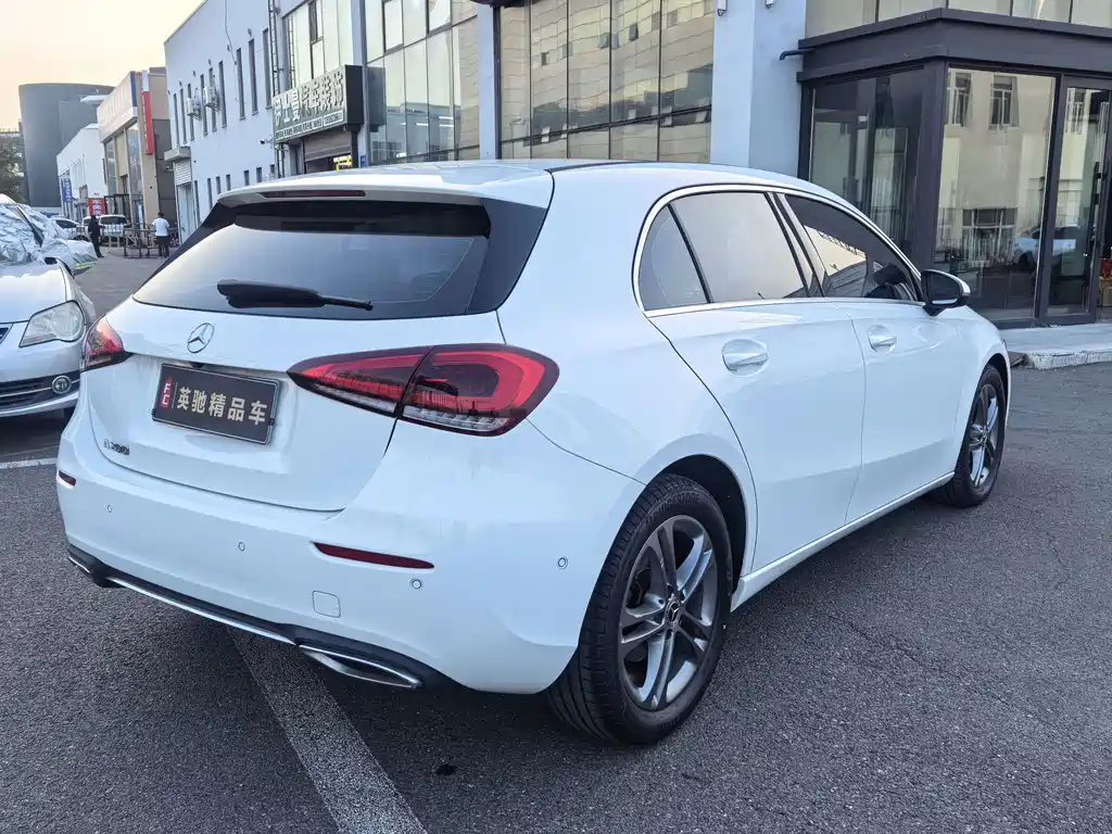 Mercedes-Benz A-Class (Import) — миниатюра 4