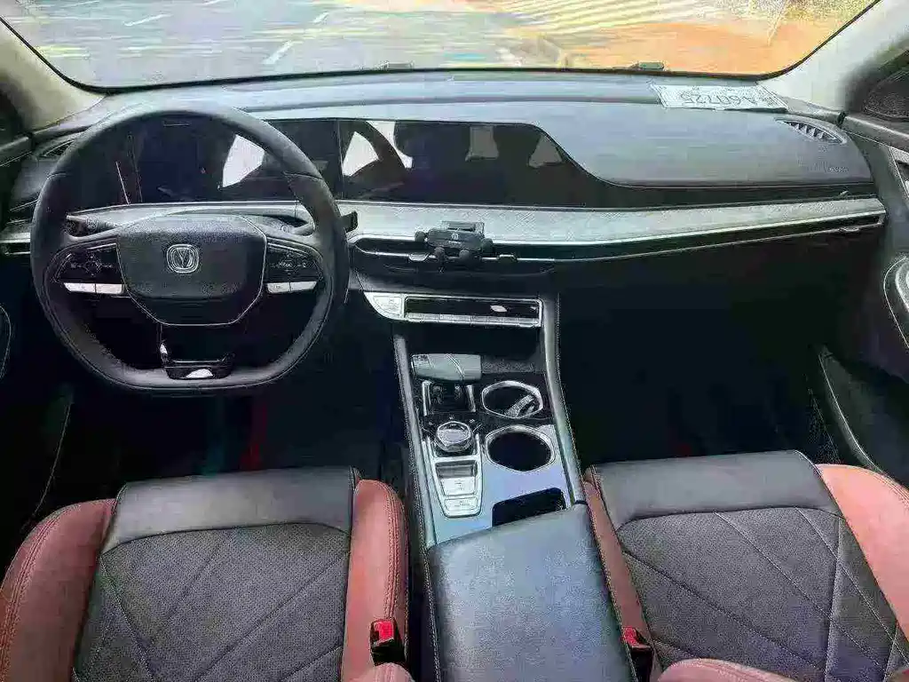 Changan Eado — миниатюра 4