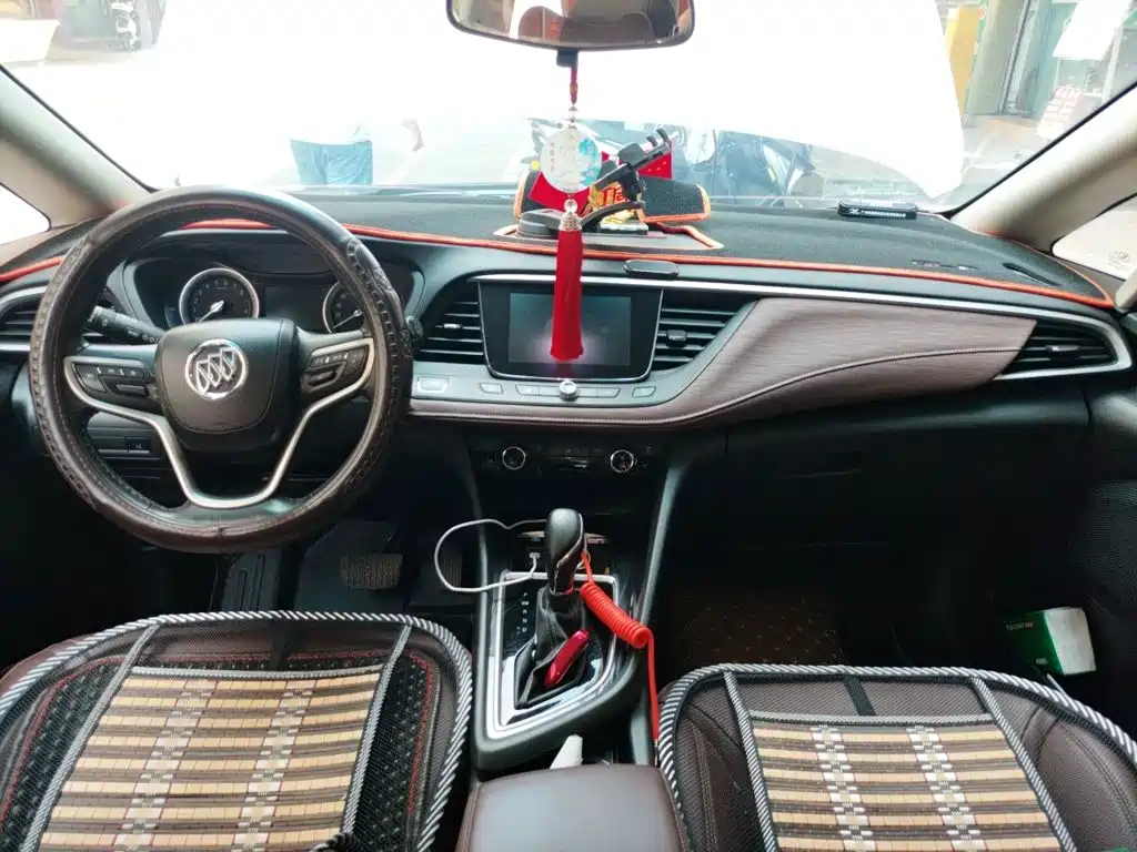 Buick GL6 — миниатюра 10