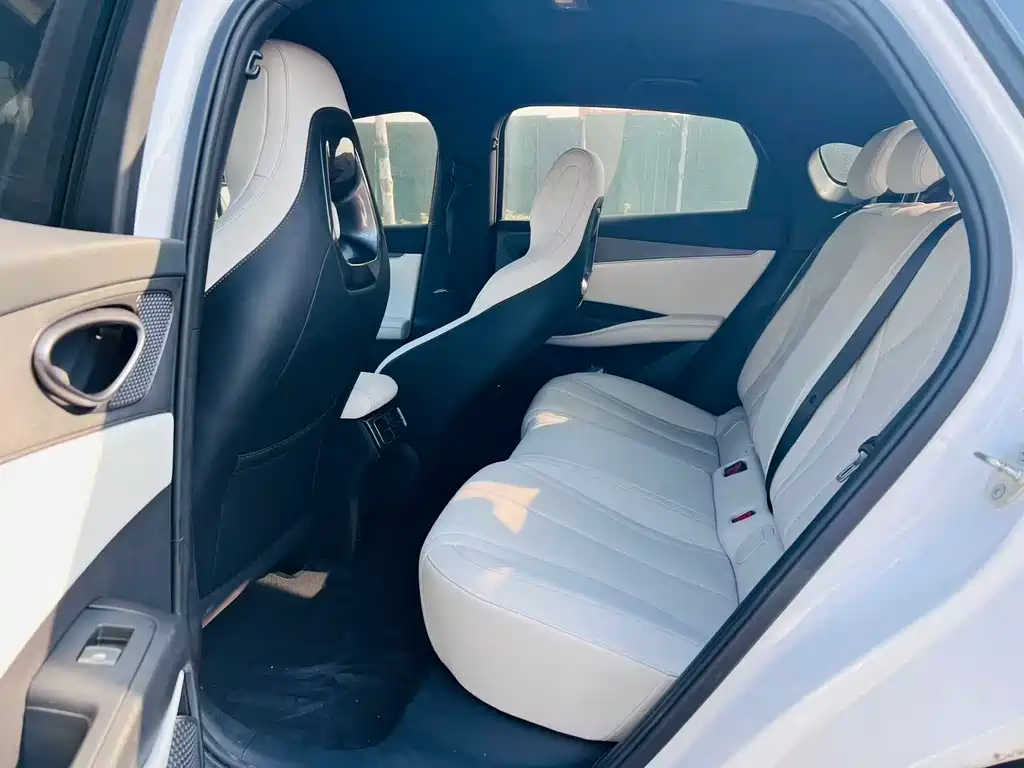 BYD SEAL 06 NEW ENERGY