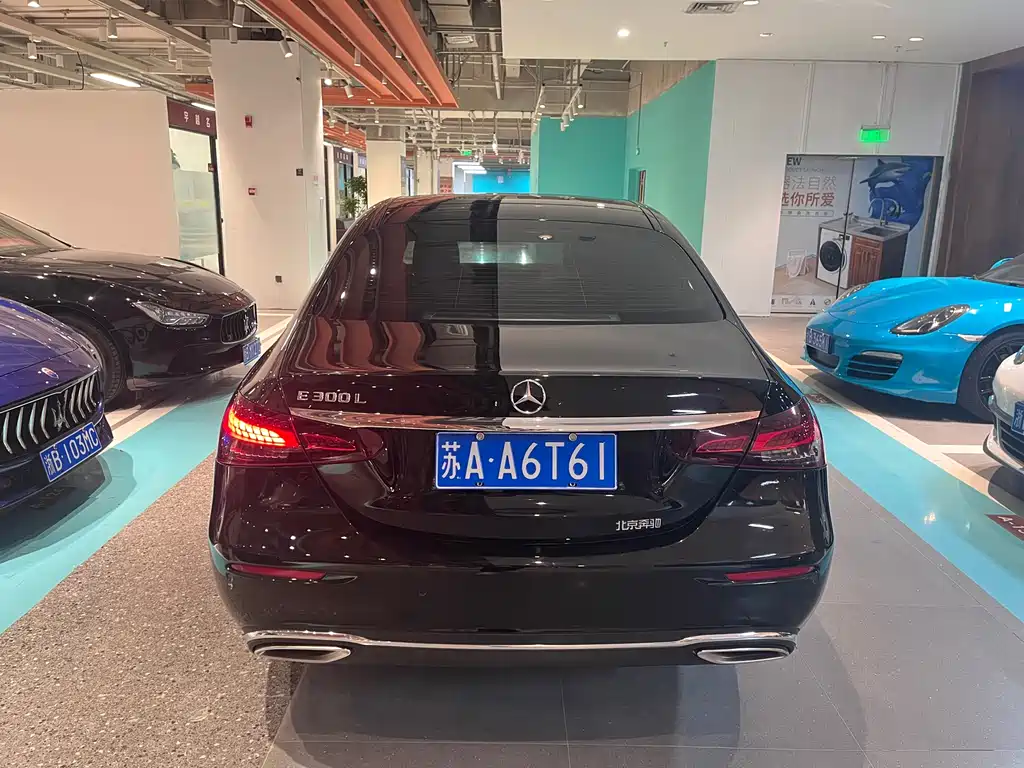 MERCEDES-BENZ E CLASS