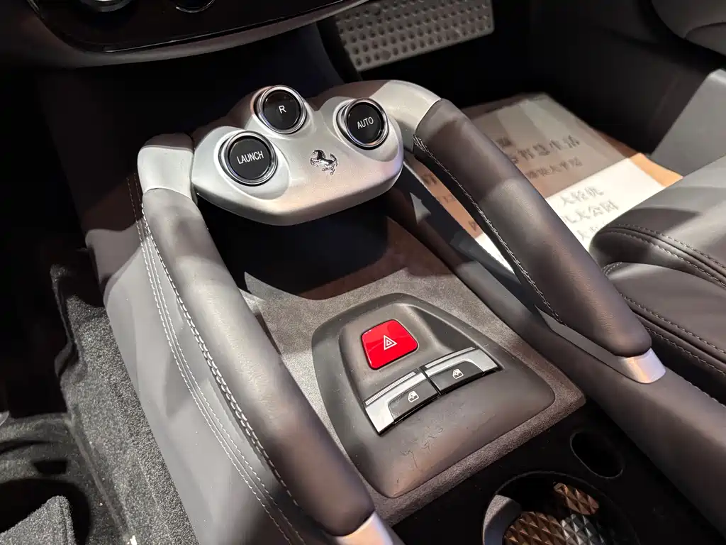 Ferrari FF — миниатюра 15