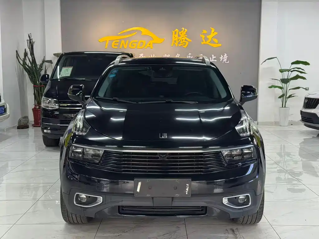 Lynk & Co 01 — миниатюра 2