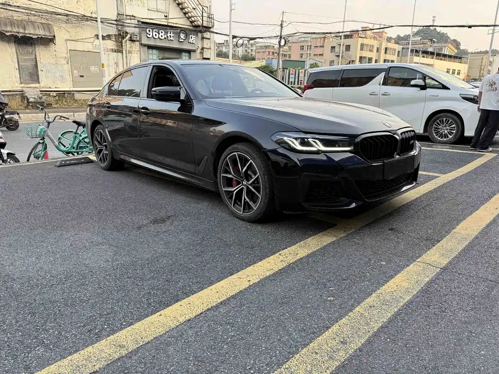 BMW 5 Series — миниатюра 2