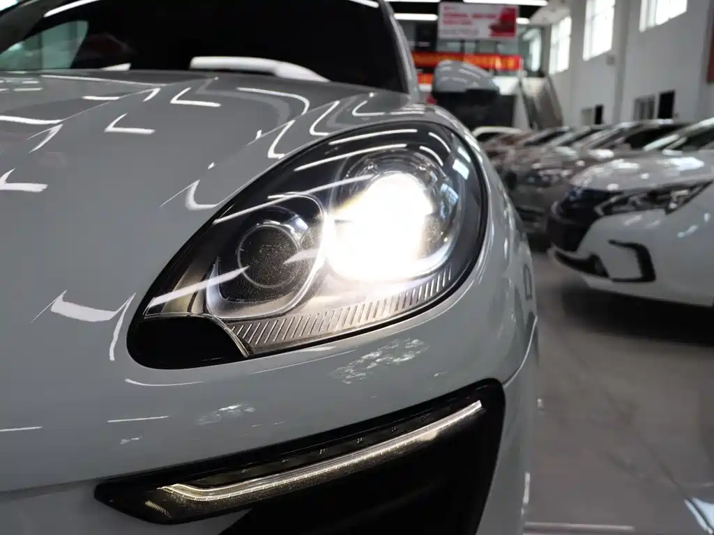 Porsche Macan — миниатюра 26