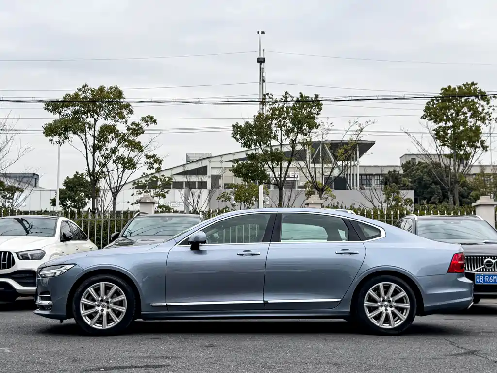 Volvo S90 2020 T5 Luxury