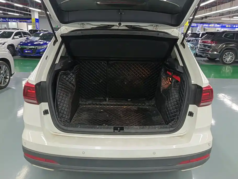 Volkswagen Tharu — миниатюра 4