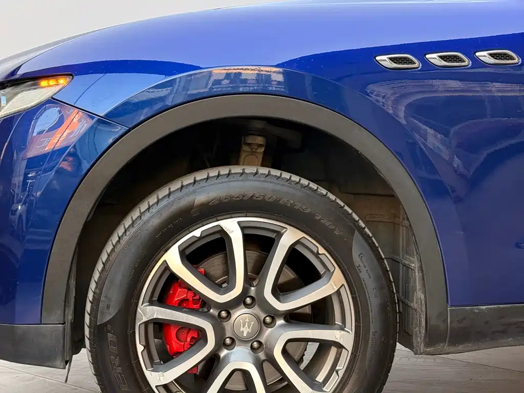 Maserati Levante — миниатюра 4