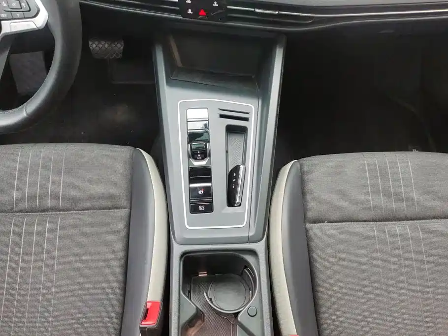 Volkswagen Golf — миниатюра 16