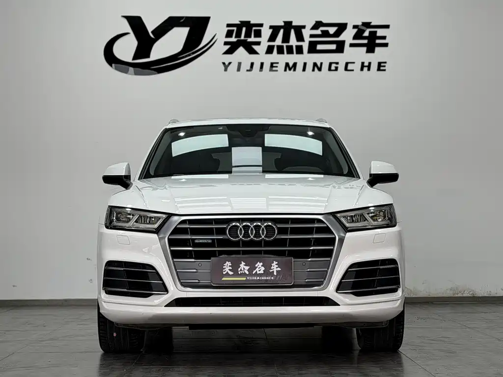 Audi Q5L — миниатюра 2