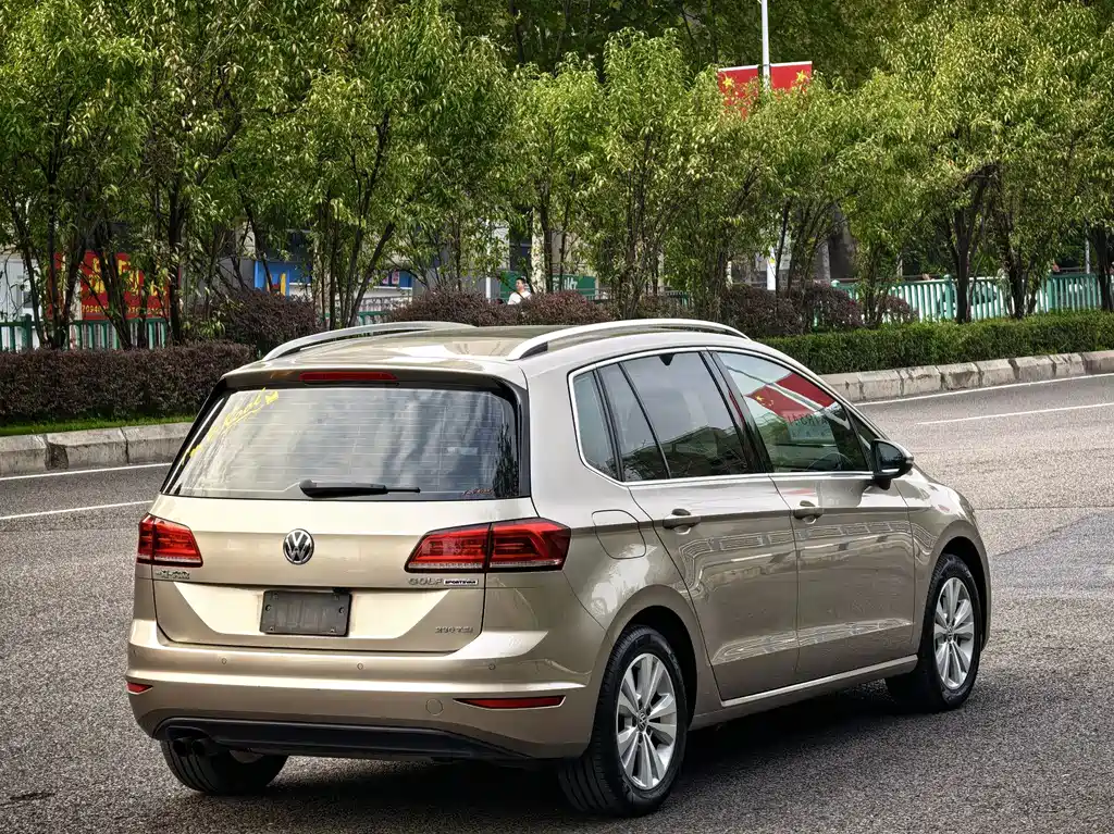 Volkswagen Golf Sportsvan — миниатюра 5