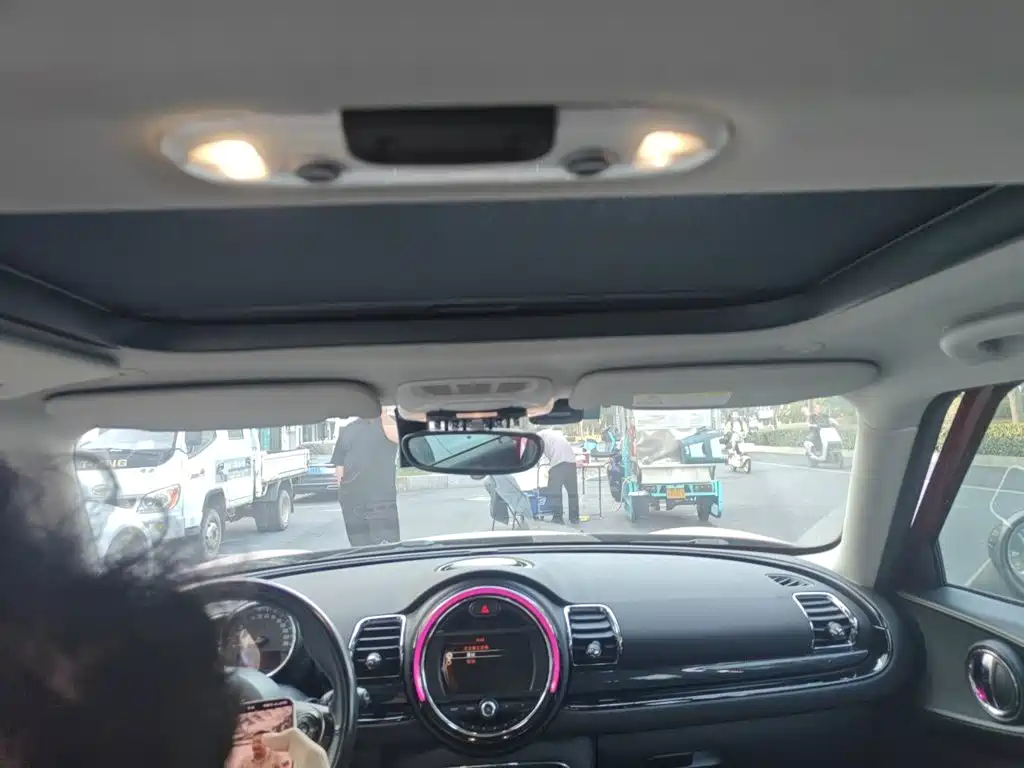 MINI Mini Clubman — миниатюра 14