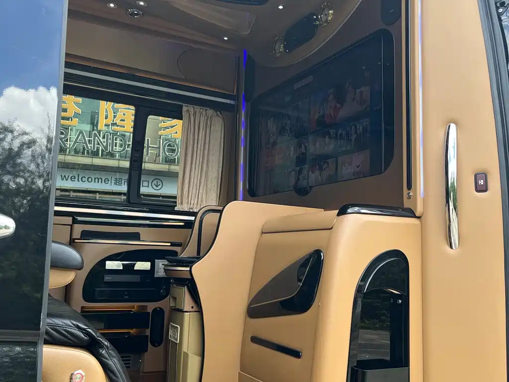 Mercedes-Benz Sprinter — миниатюра 9