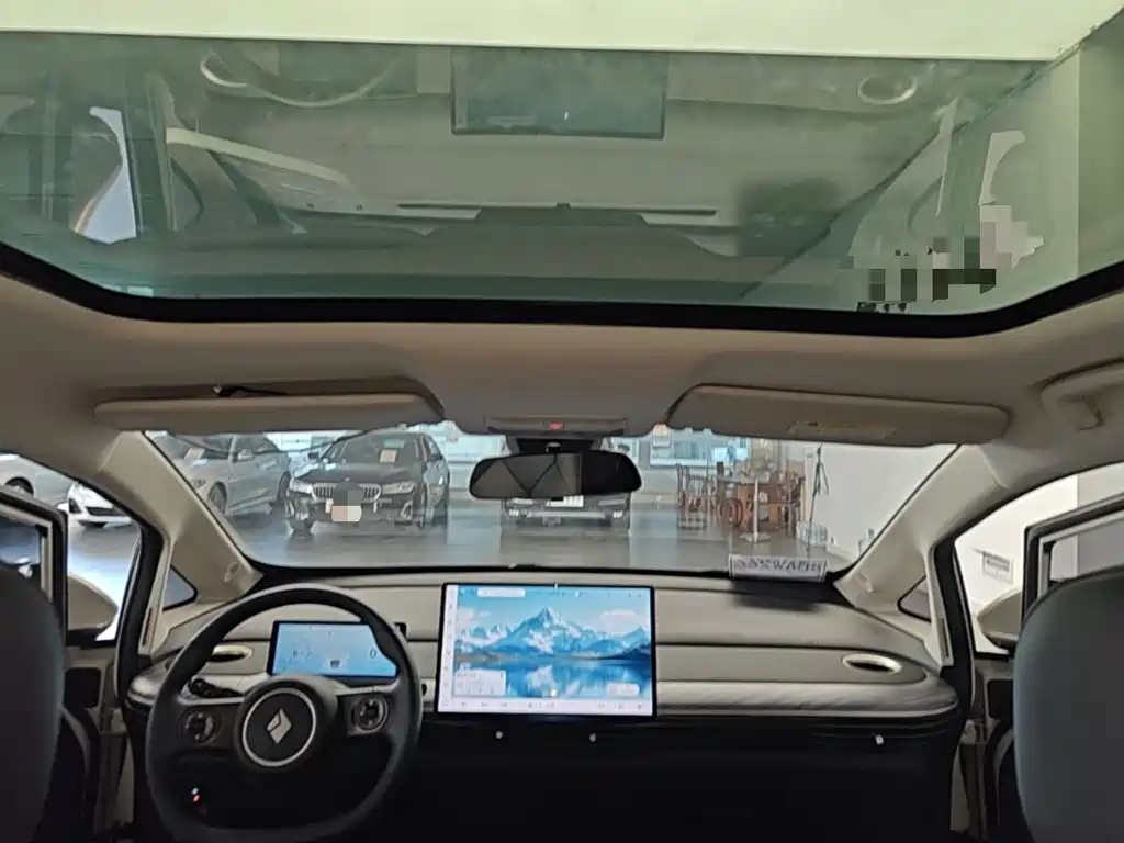 Baojun Yunduo — миниатюра 18
