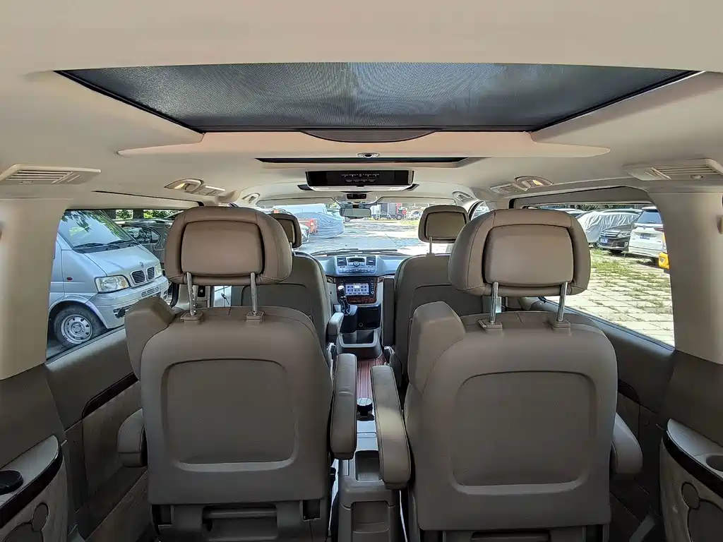 Mercedes-Benz Viano — миниатюра 7