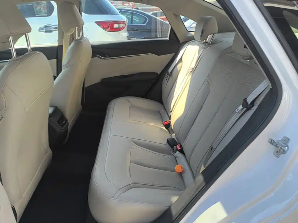Buick Excelle — миниатюра 17