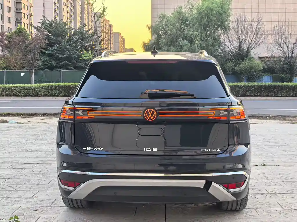 Volkswagen ID.6 Crozz — миниатюра 8