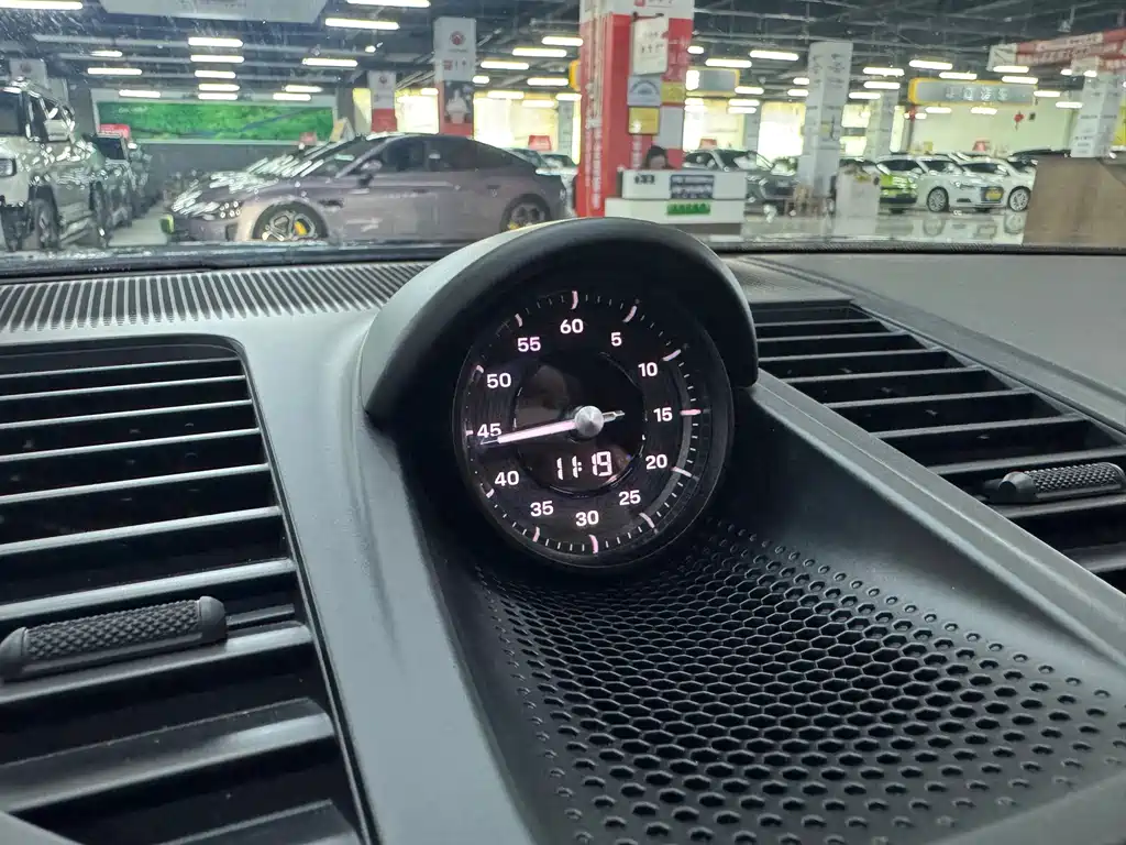 Porsche Panamera — миниатюра 4