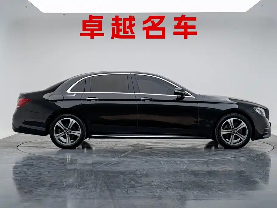 Mercedes-Benz E-Class — миниатюра 4