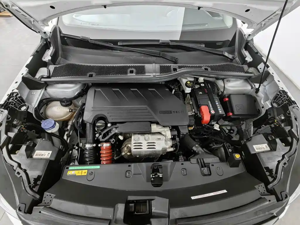 Peugeot 2008 — миниатюра 6