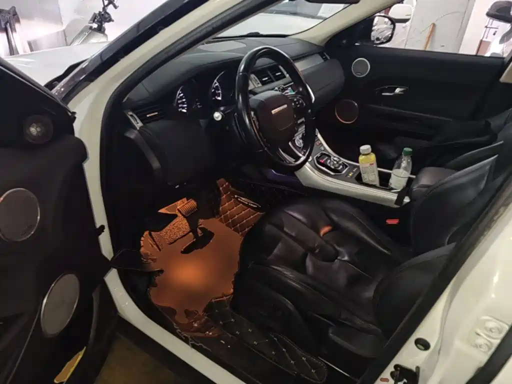 Land Rover Evoque — миниатюра 16