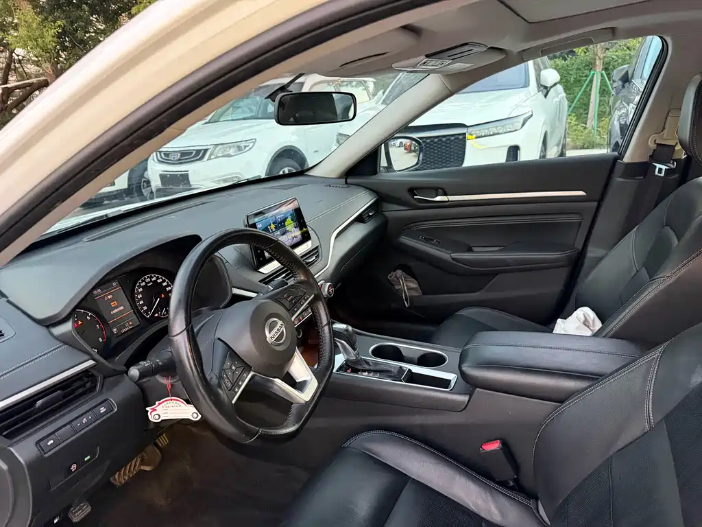 Nissan Teana — миниатюра 7