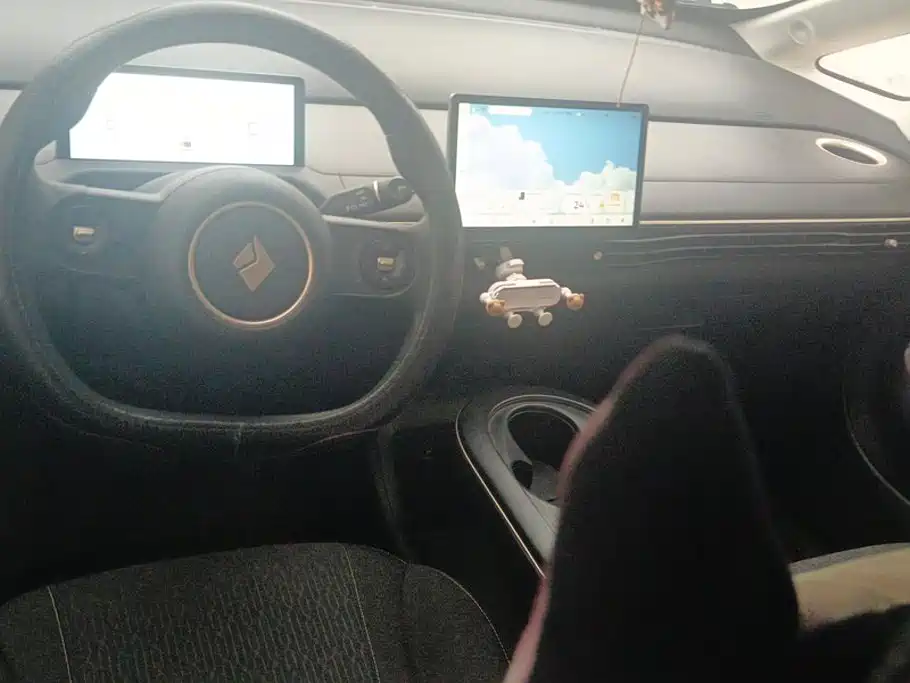 Baojun Yunduo — миниатюра 12