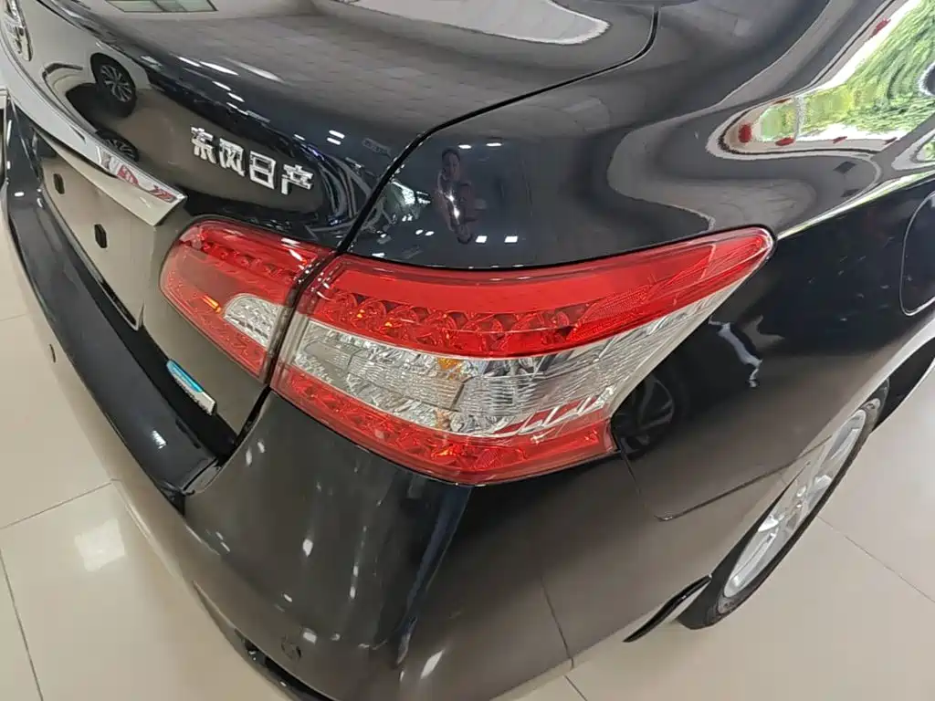 Nissan Sylphy — миниатюра 8
