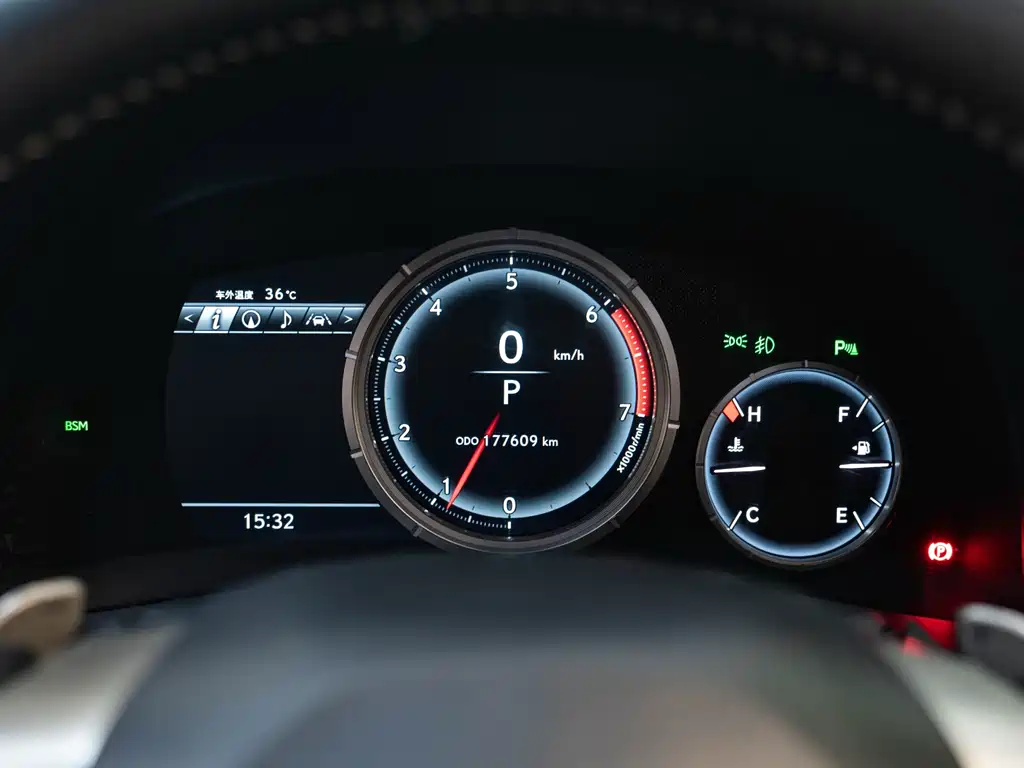 Lexus GS — миниатюра 22