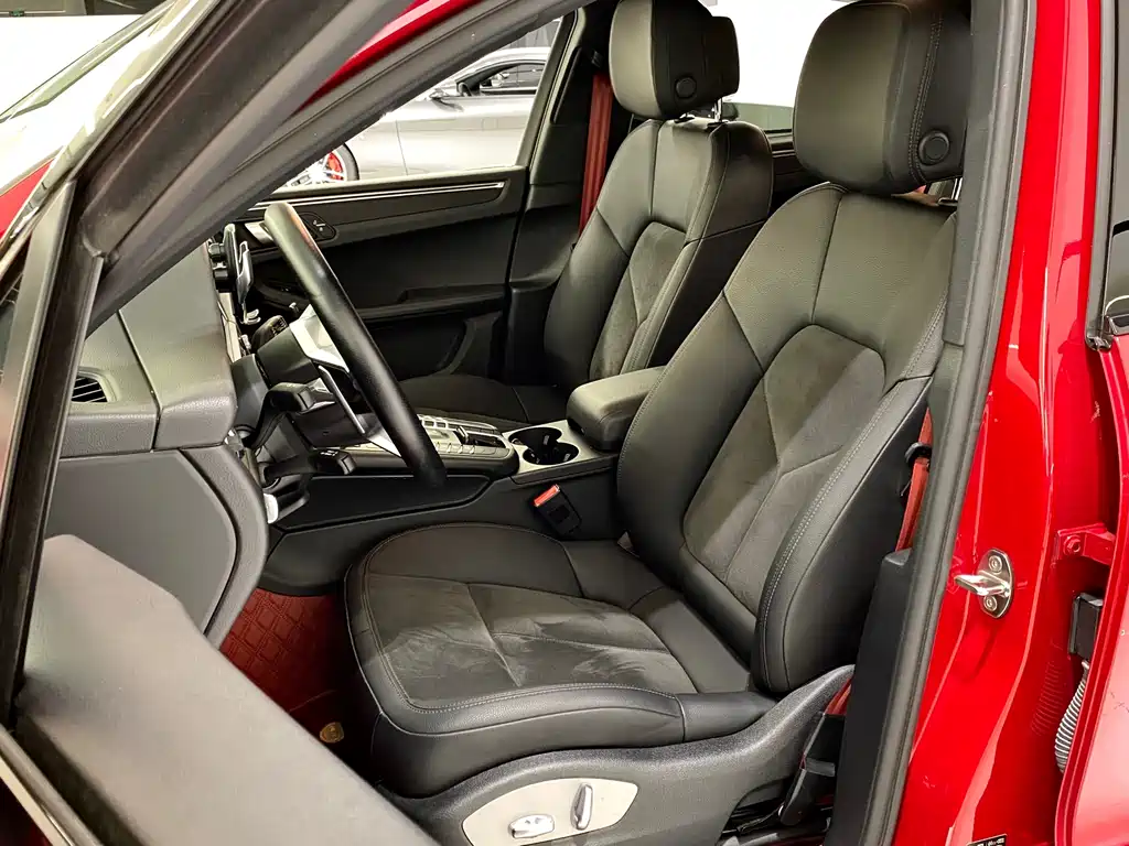 Porsche Macan — миниатюра 11