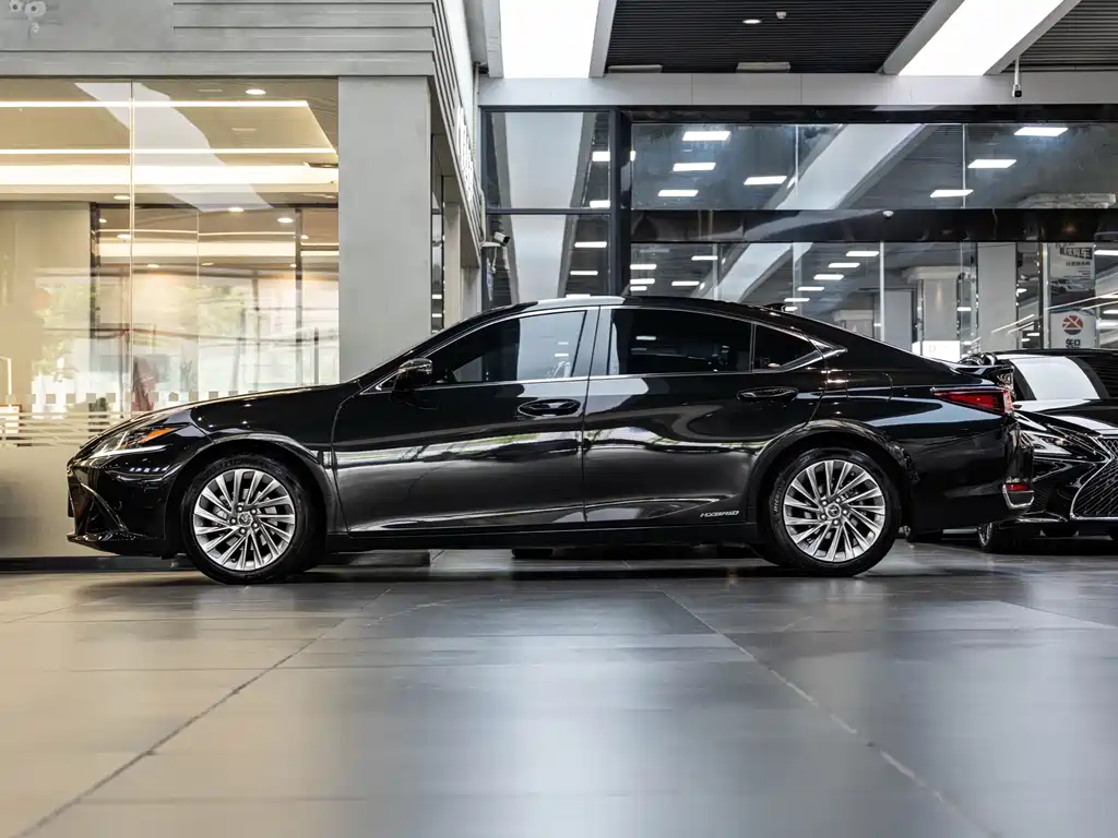 Lexus ES — миниатюра 4