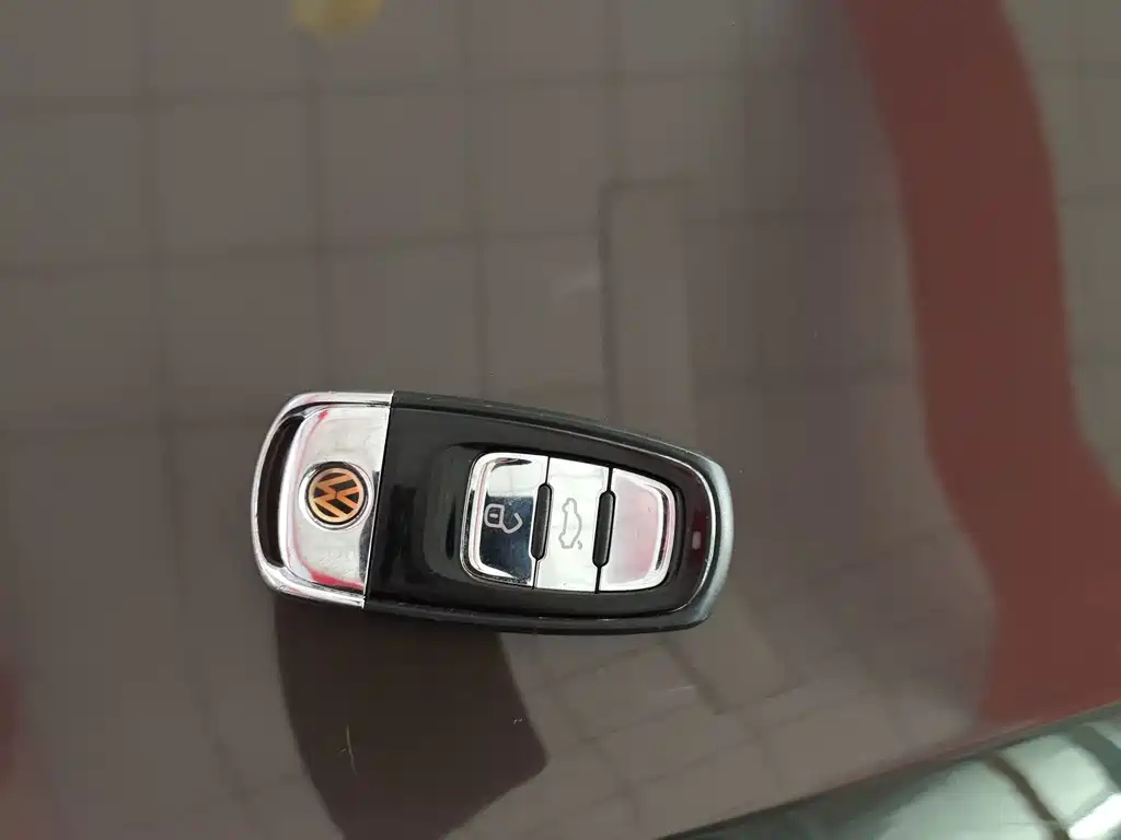 Volkswagen Phideon — миниатюра 22