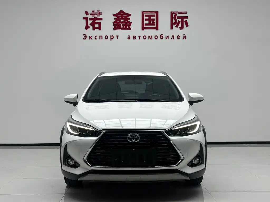 Toyota Yaris L — миниатюра 2