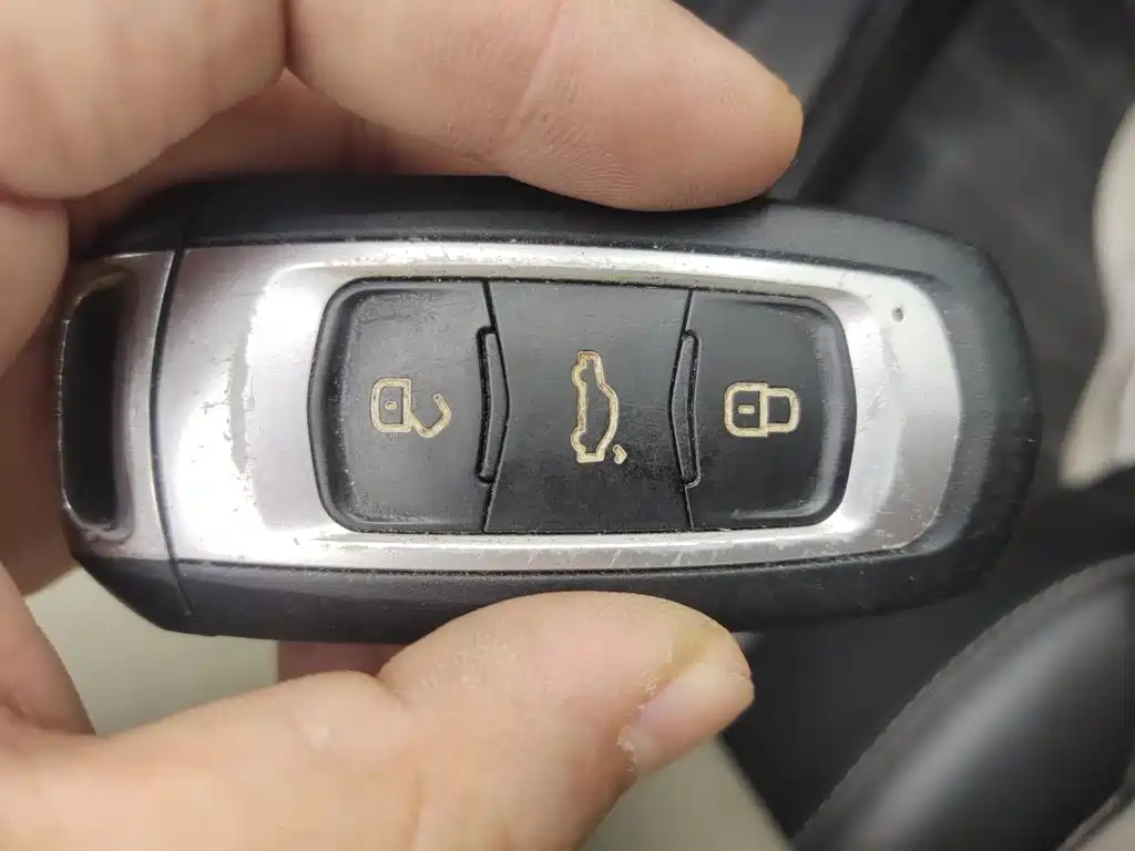 Geely Emgrand — миниатюра 9