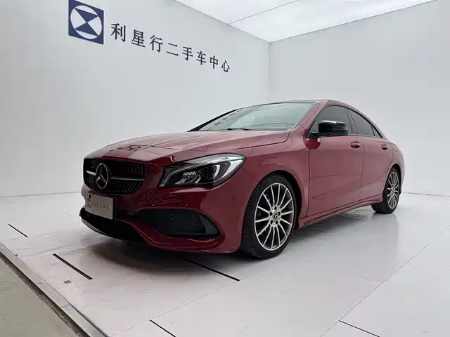 MERCEDES BENZ CLA 2018